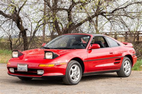 Mr-2. Oct 25, 2022 · History of the Toyota MR2 MKII. The MKII was introduced in 1990 for the 1991 model year, replacing the venerable first-gen MR2. Commonly called the AW11, that early MR2 (MidShip Rear-drive 2-seater) was a wedgy and quirky take on the affordable sports car theme. The second-gen smoothed off the edges, bringing a vastly more modern look to the table. 
