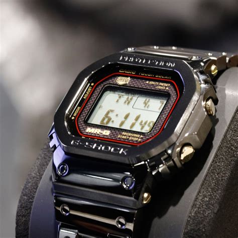 Mrg. MRG-B5000R-1. Store Locator. Introducing the MRG-B5000, based on the first-ever G-SHOCK and crafted with the state-of-the-art metals and meticulous finishes that are the hallmark of the MR-G flagship line. A study in metal craftsmanship, this breakthrough timepiece features case and bezel components made with the super-hard titanium alloy, … 