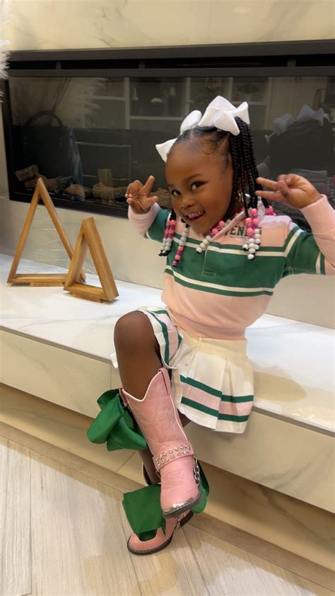 Ms Shirley Leaks (SEX) 235 Pics