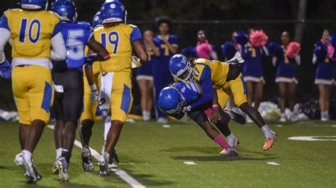 Here are Mississippi high school football scores from Week 11 of the 2022 season: MHSAA. Provine 34, Jim Hill 12. Playoffs. Class 4A. Clarksdale 41, Choctaw Central 0