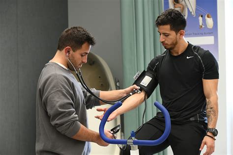 Students can choose from two options within the MS Exercise Science: the thesis option or the internship option. In the thesis option students will gain experience in the design and implementation of research within the field of Exercise Science, culminating in a written thesis that is subject to faculty review.. 