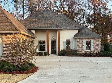 Ms zillow. Zillow has 40 homes for sale in West Point MS. View listing photos, review sales history, and use our detailed real estate filters to find the perfect place. 