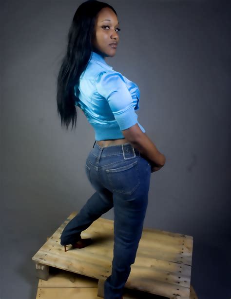 Ms.Cheeks Leaks 🍑 XxX