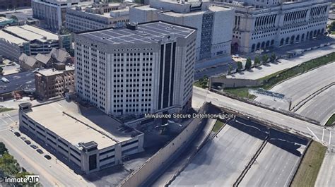 WI Search for inmates incarcerated in Milwaukee Secure Detention Facility, Milwaukee, Wisconsin. Learn about Milwaukee Secure Detention Facility including …. 