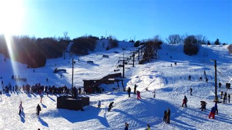 Mt crescent iowa. Skiers, boarders take advantage of snow day at Iowa’s Mt. Crescent. Story by Marlo Lundak • 1mo. While some may not be enjoying the winter weather, many others have been waiting weeks for it. 