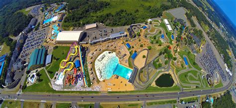 Stay & Play Free! Create family memories on your Wisconsin Dells Vacation when you visit America’s Largest Theme Park & Water Park Resort! Stay & Play Free and Get 2 days at our Water and Theme Parks with an Overnight Stay! Please check Park Hours for more details & availability.
