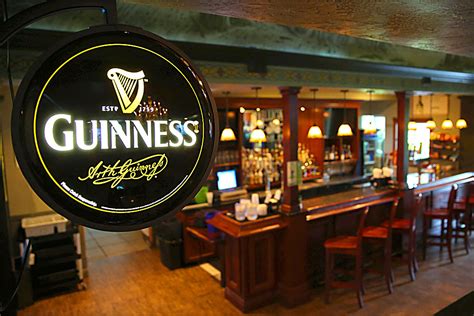 Mulligans irish pub. Mulligan's Irish Pub | Plantation Palms. Golf. Weddings & Events. WELCOME TO. HAPPY HOUR. EVERYDAY 4-7pm. $.50 Cents Off ALL Draft Beer. $5 House Wine - $5 Well … 