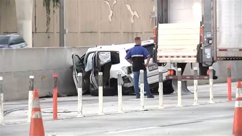 Multi-vehicle crash on I-95 in Miami sends 3 to hospital