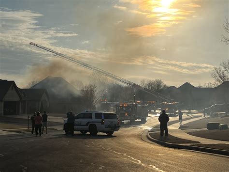 Multiple crews respond to Bentonville house fire