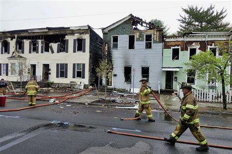 Multiple people displaced after 4th Street fire in Troy