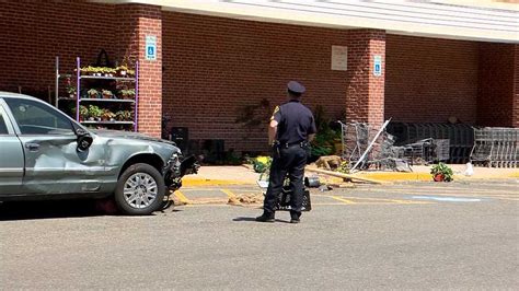Multiple people hit by car outside Arlington Stop and Shop, police say