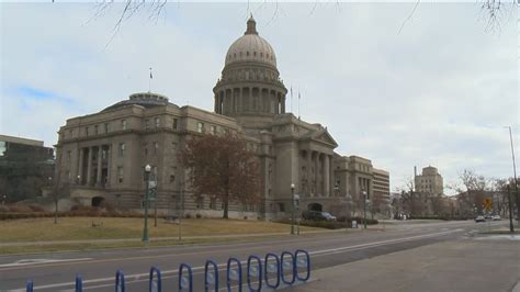 Multiple state capitols evacuated due to threats, but no dangerous items immediately found
