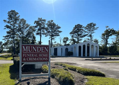 Visit the Munden Funeral Home & Crematory - Morehead City webs