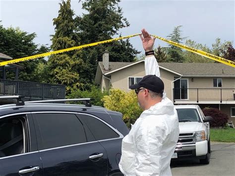 Murders in vancouver wa. Five adults were found dead in a Vancouver, Washington home Sunday after what appears to be a murder-suicide. Clark County Sheriff’s deputies deployed a drone to survey the crime scene after receiving a call from an individual claiming a family member texted to say they’d harmed others at a home near Washington’s southwest border with ... 