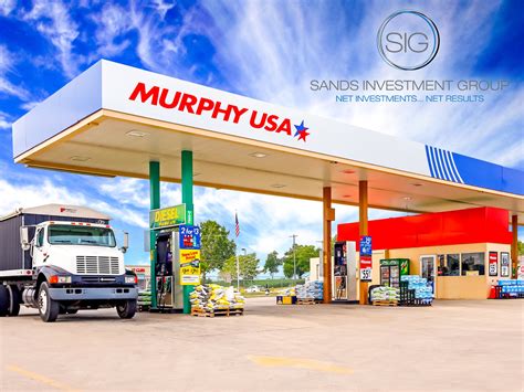 Murphy USA is the go-to place for an exciting career, empowering you to grow and develop. We offer unique opportunities in a wide variety of career areas, providing clear paths for development. and join our team! Since 1996, Murphy USA has been the place people go to save on the gas that fuels their lives. . Murphy gas station