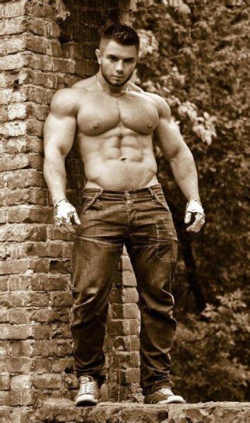 Muscle Paradise! - Men