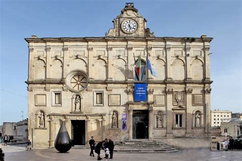 Museo nazionale d'arte medievale e moderna della basilicata. - Proximal femoral fractures an operative manual.