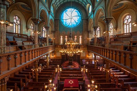 Museum at eldridge street. The Museum at Eldridge Street is housed in the Eldridge Street Synagogue, a magnificent National Historic Landmark that has been meticulously restored. Opened in … 