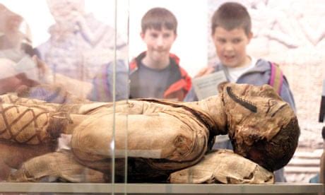 Museums avoid displaying human remains