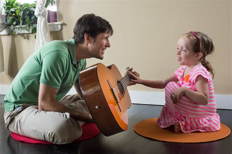 The highest quality of evidence for the positive effects of music therapy is available in the fields of autism spectrum disorder and neonatal care. Conclusions: Music therapy can be considered a safe and generally well-accepted intervention in pediatric health care to alleviate symptoms and improve quality of life.. 