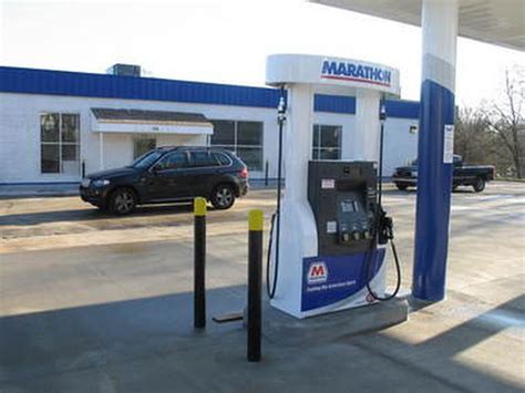 Laketon Mart in Muskegon, MI. Carries Regular, Midgrade, Premium, Diesel. Has Offers Cash Discount, C-Store, Pay At Pump, Restrooms. Check current gas prices and read customer reviews. Rated 3.6 out of 5 stars.. 