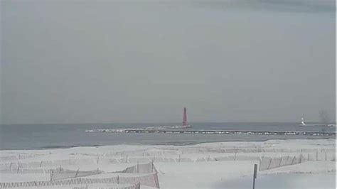 6/8/19 The Muskegon Surf Cam web cam at Pere Marquette stream has been upgraded. Now enjoy 30 FPS video for better views of the surf. 6/5/20 The Muskegon Surf Cam has been upgraded to 1080p HD and HDR stream of Lake Michigan. And oh my is it beautiful! Also added is the South Haven and Holland Beach Cams..
