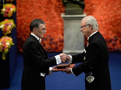 Mustafa Hoca, Nobel Ödüllü Aziz Sancar ile özlem giderdi.