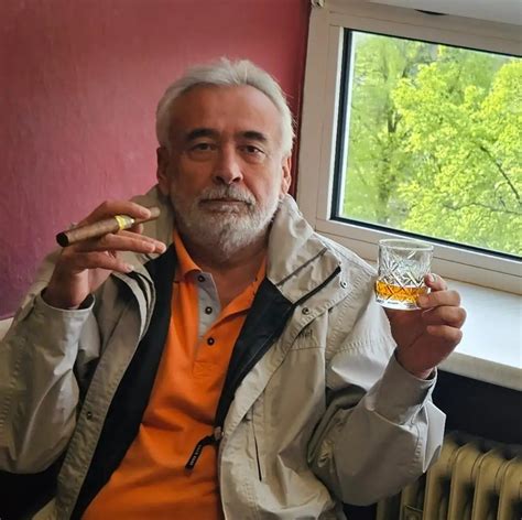 Muzaffer Şimşek Facebook.