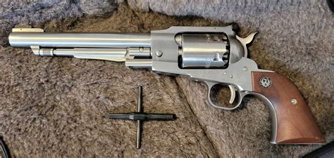 Muzzleloadingforum.com. Replica Arms was one of the major competitors of Navy Arms in the beginning of the replica black powder revolver revival. Replica Arms started in El Paso, Texas and guns of this era will be marked as such. First revolver offered was the 1847 Walker. Replica Arms later moved to Marietta, Ohio. 