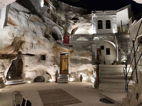 codini.rgarabwor.edu.pl. 