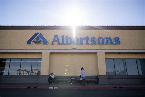My aci.albertsons. About Us. In 1939, Joe Albertson, a former Safeway district manager, took $5,000 he saved and $7,500 he borrowed from his wife’s Aunt Bertie, and partnered with L.S. Skaggs to open his first Albertsons store on 16th and State Streets in Boise, Idaho. Joe knew the keys of running a really great store, and it was all about working hard for the ... 