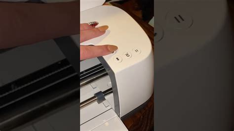 Pair your Android or iOS device with Cricut machine via B