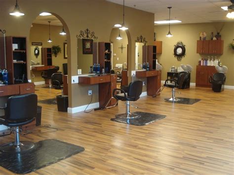 My friends hair salon. Hair salon in Lawrenceville, GA