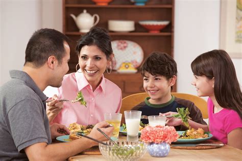 SENSE-ational Mealtimes is for you if your child: eats few foods refuses entire food groups will not eat family meals becomes anxious, has tantrums or gags when presented with new food finds security in a particular food being present at every meal. miscellaneous 61 final. Tune in to and empathise with SENSORY …