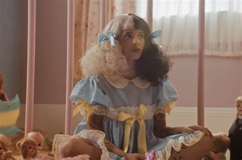 MyFreeMP3 - melanie martinez pacify her