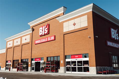 2% back†† in rewards‡‡ on most<b> BJ's</b> purchases. . Mybjclub