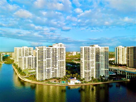 Mystic pointe aventura. The Mystic Pointe 200 condominium is located at 19101 NE 36 Street in the city of Aventura. Mystic Pointe 200 has incredible intracoastal, city and ocean views and year-round ocean and bay breezes, plus it is just minutes from all the amenities Aventura has to offer. Built in 1989, the Mystic Pointe 200 condominium is available for immediate ... 