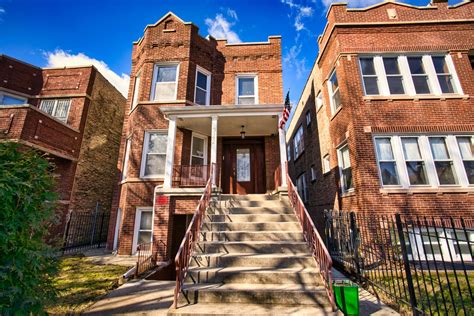 4 beds, 3 baths multi-family (2-4 unit) located at 1209 N Hamlin Ave, Chicago, IL 60651 sold for $350,000 on Oct 8, 2021. MLS# 11189257. What a beauty! This gorgeous brick 2 unit with a partially f....