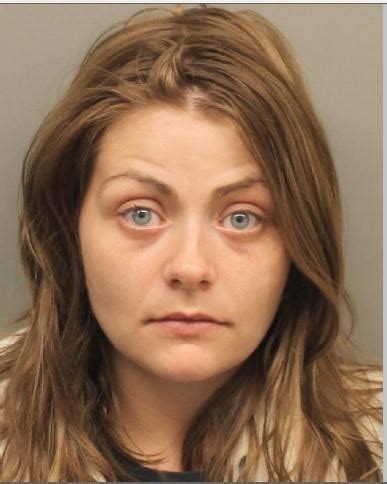 N.S. RCMP cancel alert for armed woman, now seek her as a person of interest
