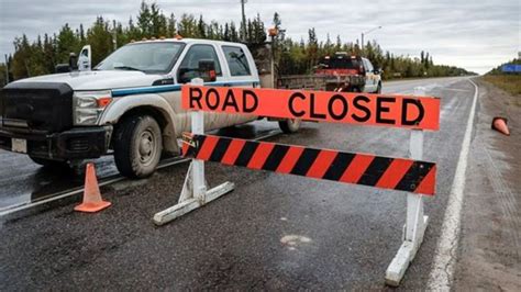 N.W.T. extends state of emergency, premier to tour Edmonton evacuation centre