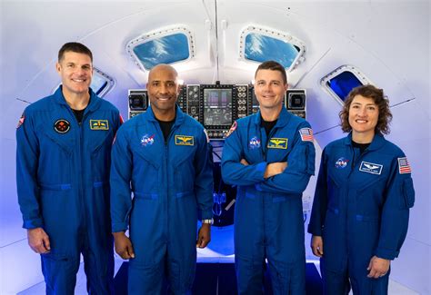 NASA announces 4 astronauts flying to the moon on Artemis II