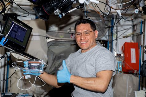 NASA astronaut Frank Rubio breaks US record for longest spaceflight