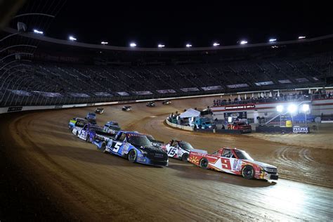 NASCAR Craftsman Truck Weather Guard Truck Race on Dirt Results