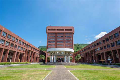 National Sun Yat-Sen University (via Public) / Revealing how typhoons ... - raincitystudios.com