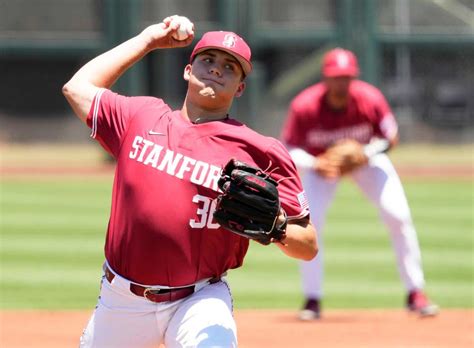 NCAA baseball: Stanford in tough spot after coughing up lead to Texas A&M