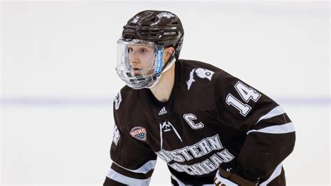 NCAA goals leader Jason Polin signs one-year deal with Avalanche, joins AHL Eagles on professional tryout