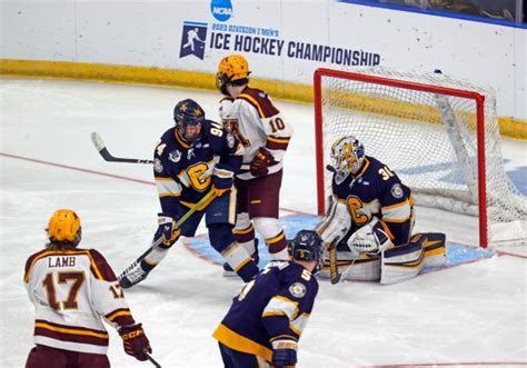 NCAA men’s hockey: Minnesota’s third-period flurry buries any upset bid by Canisius