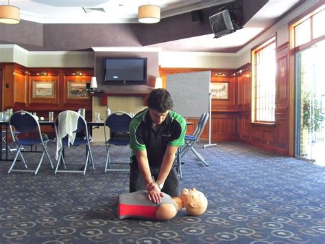 NEST First Aid & Lifesaving Courses