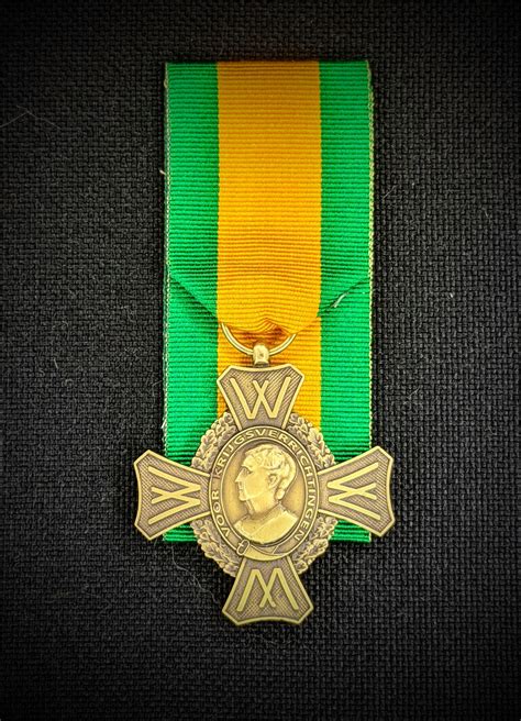 NETHERLANDS WAR CROSS (DUTCH WAR CROSS) - Medals R Us …