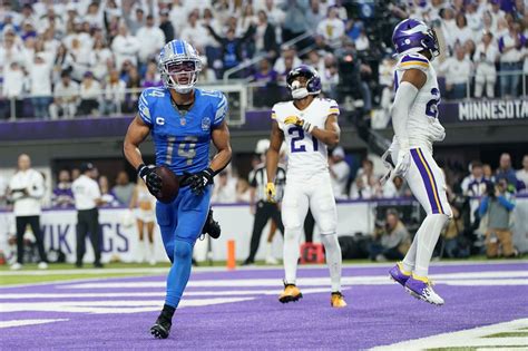 NFC North champion Lions hope to beat Vikings and get some help to secure No. 2 seed in NFC playoffs